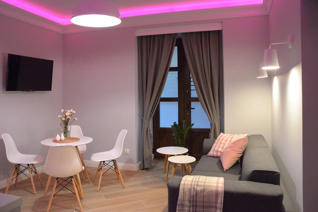 Toop - Near Market Square Apartament