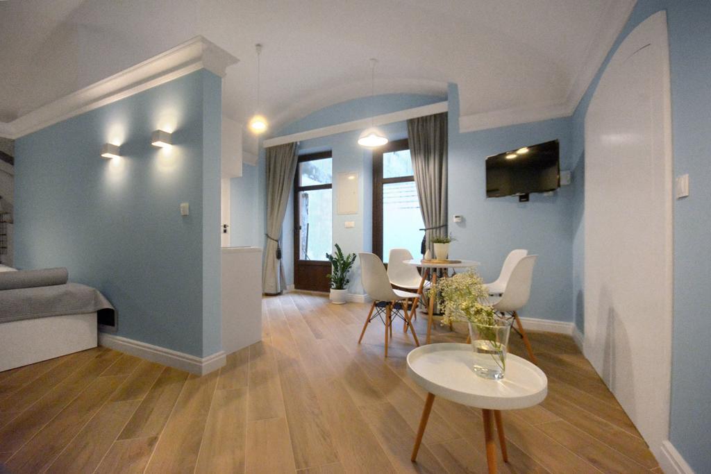 Toop - Near Market Square Apartament